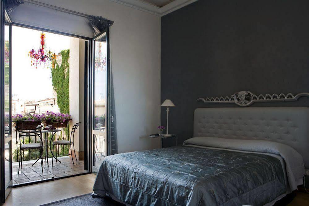 Bb 22 Charming Rooms & Apartments パレルモ エクステリア 写真