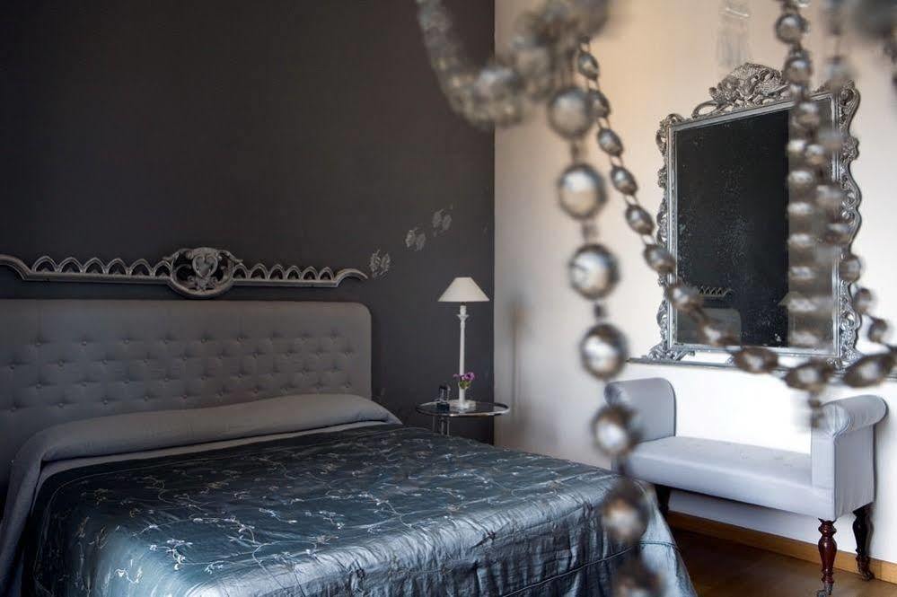 Bb 22 Charming Rooms & Apartments パレルモ エクステリア 写真